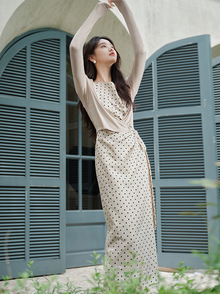 Tender temperament jacket polka dot dress a set