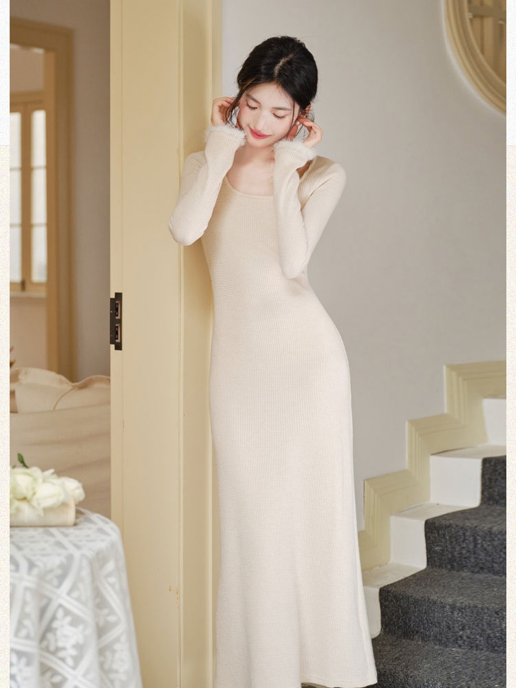 Chinese style autumn small dress knitted cloak 2pcs set