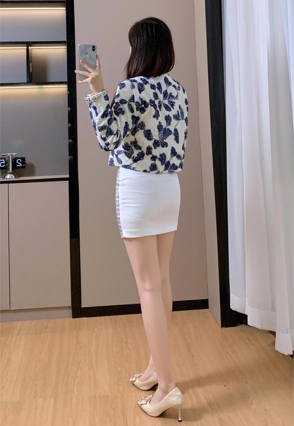 Ladies flowers woolen coat petal tops for women