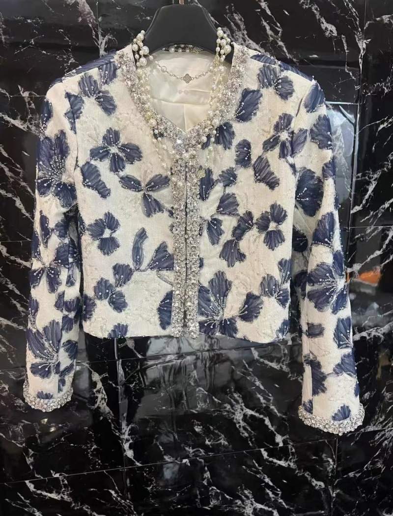 Ladies flowers woolen coat petal tops for women