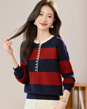Retro bottoming shirt sweater for women