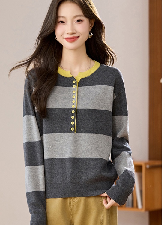 Retro bottoming shirt sweater for women