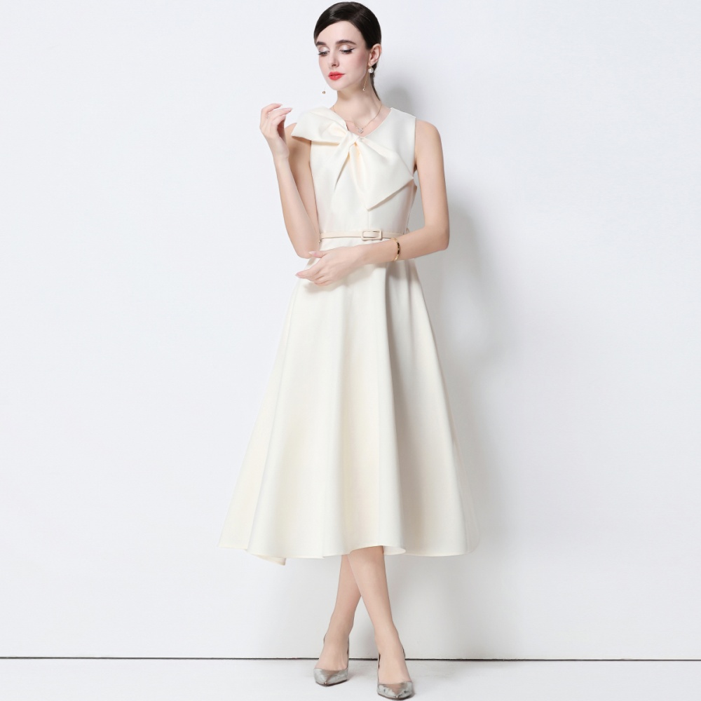 V-neck with belt France style pinched waist dress
