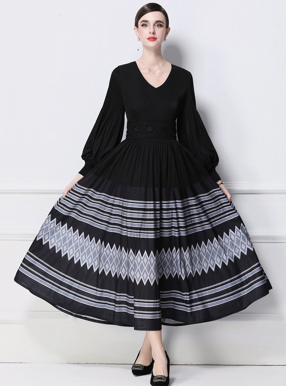 Pinched waist frenum Pleats Please long sleeve dress