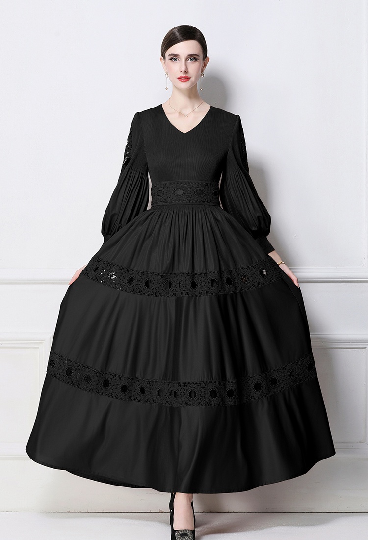 Long sleeve hollow lantern sleeve Pleats Please dress
