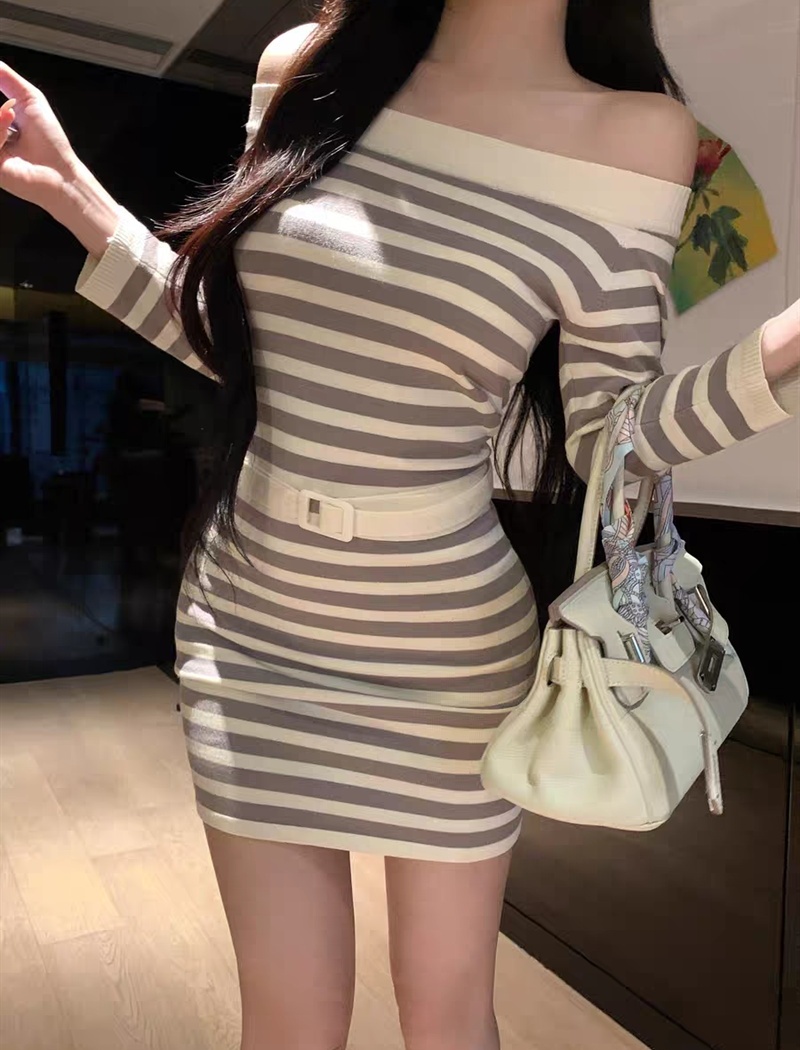 Retro show young dress flat shoulder slim belt for women