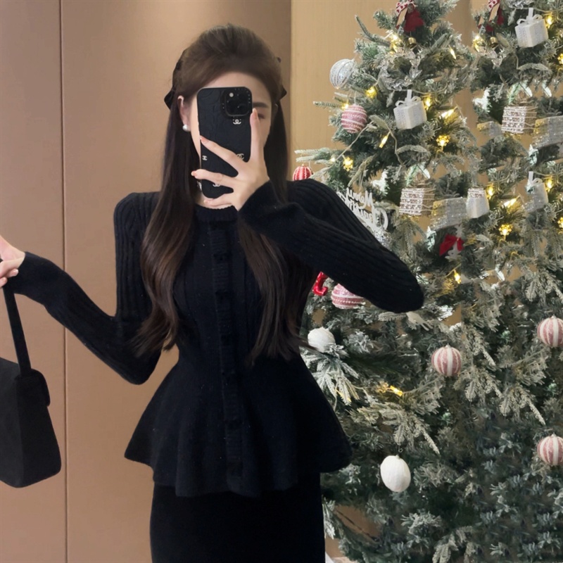 Slim autumn and winter knitted sweater for women