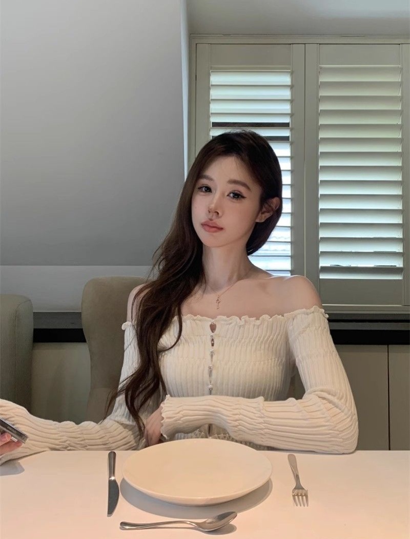 Knitted bottoming shirt enticement tops for women