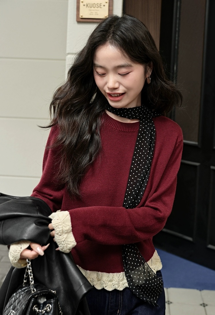 Red Pseudo-two hollow sweater bottoming lace autumn tops