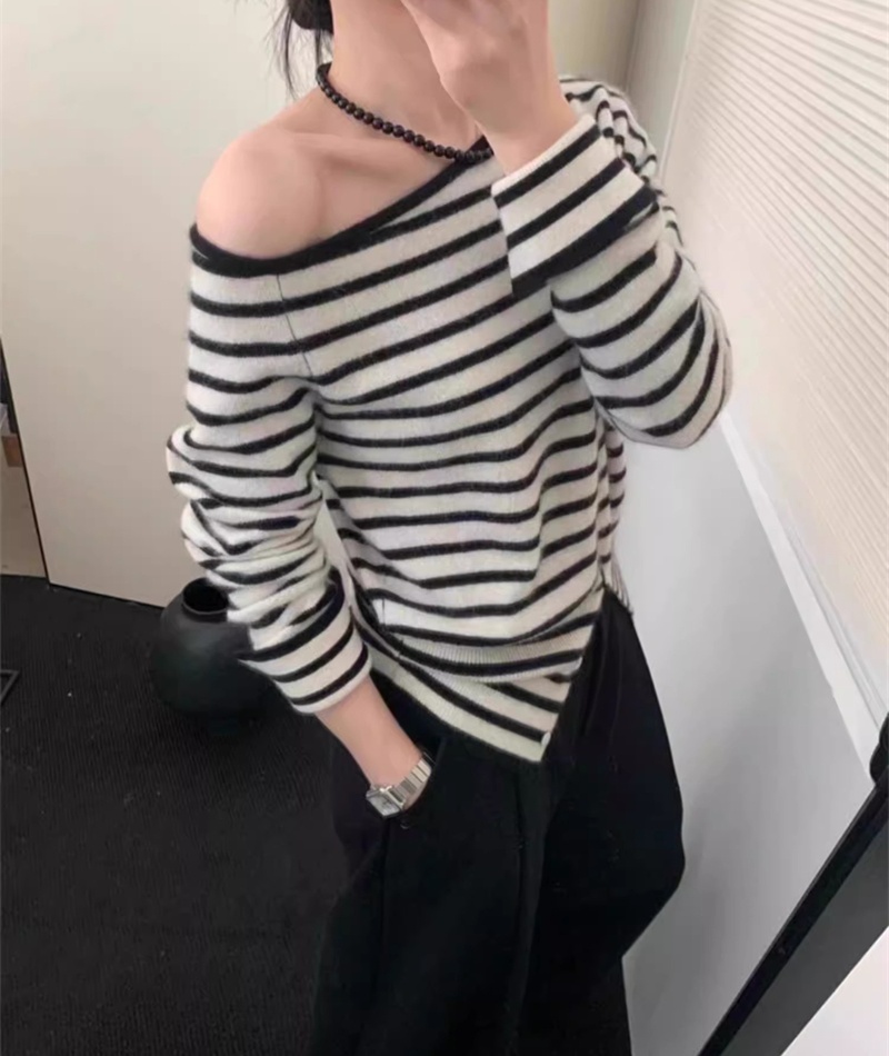 Split slim temperament sloping shoulder sweater for women