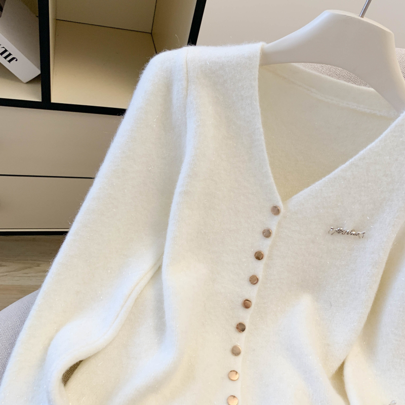 Temperament V-neck sweater autumn and winter slim tops