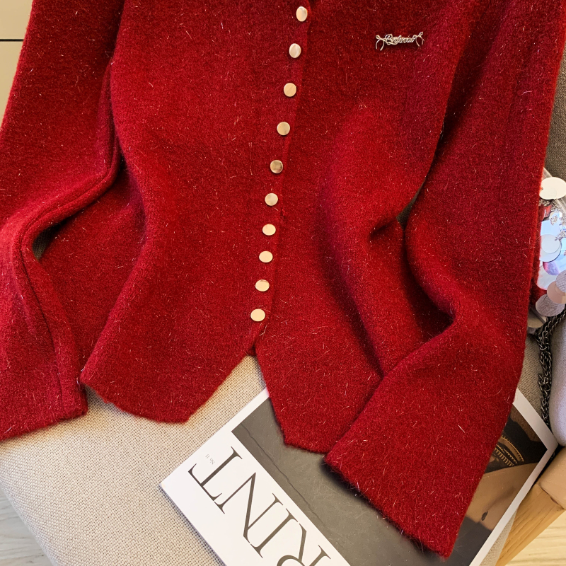 Temperament V-neck sweater autumn and winter slim tops