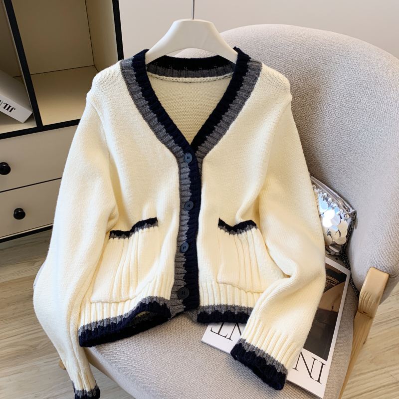 Knitted short sweater autumn cardigan for women
