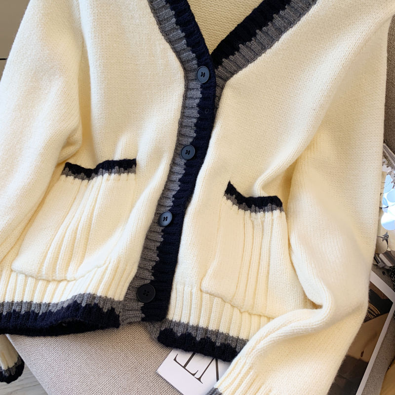Knitted short sweater autumn cardigan for women