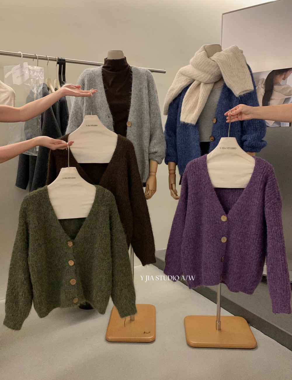 Niche lazy sweater knitted V-neck cardigan for women