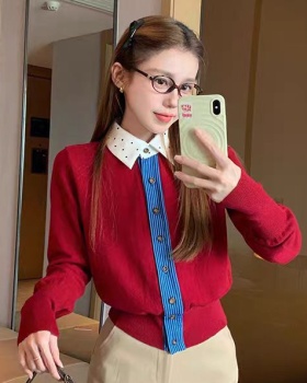 Red Western style tops show young sweater for women