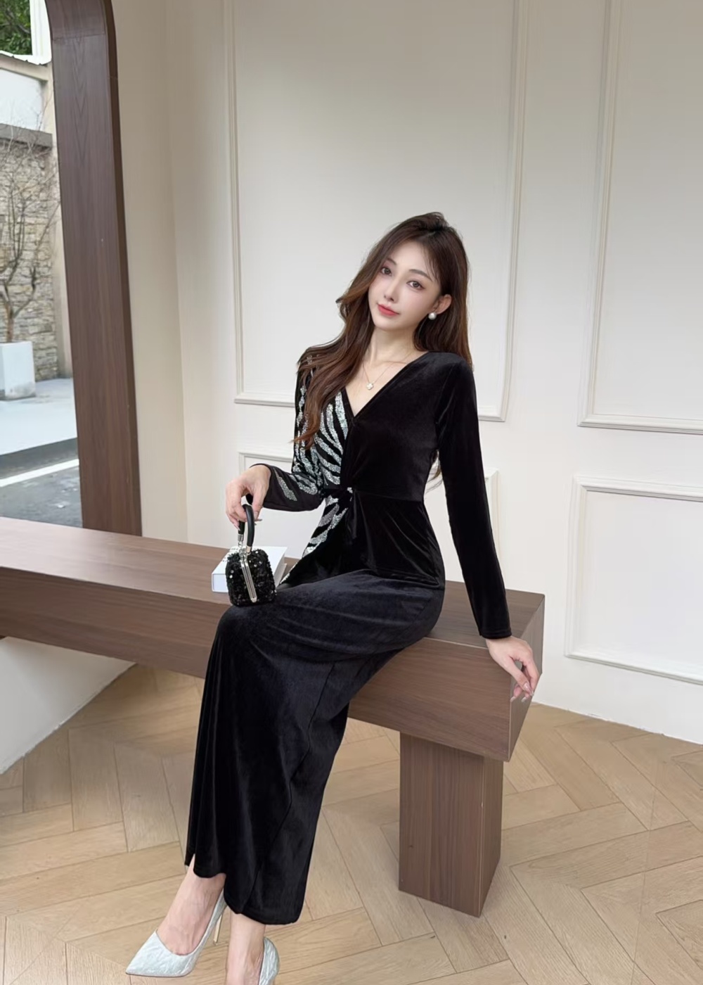 Ladies slim golden velvet rhinestone stone temperament dress