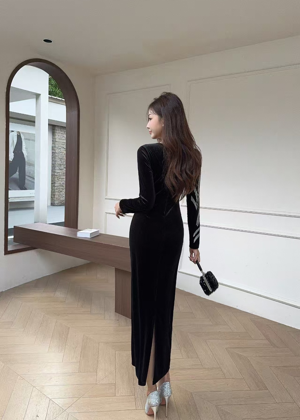 Ladies slim golden velvet rhinestone stone temperament dress