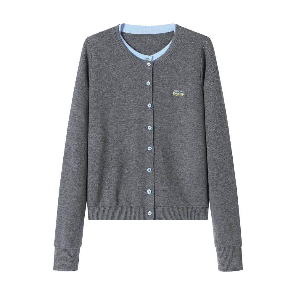 Pseudo-two embroidery coat outside the ride cardigan for women