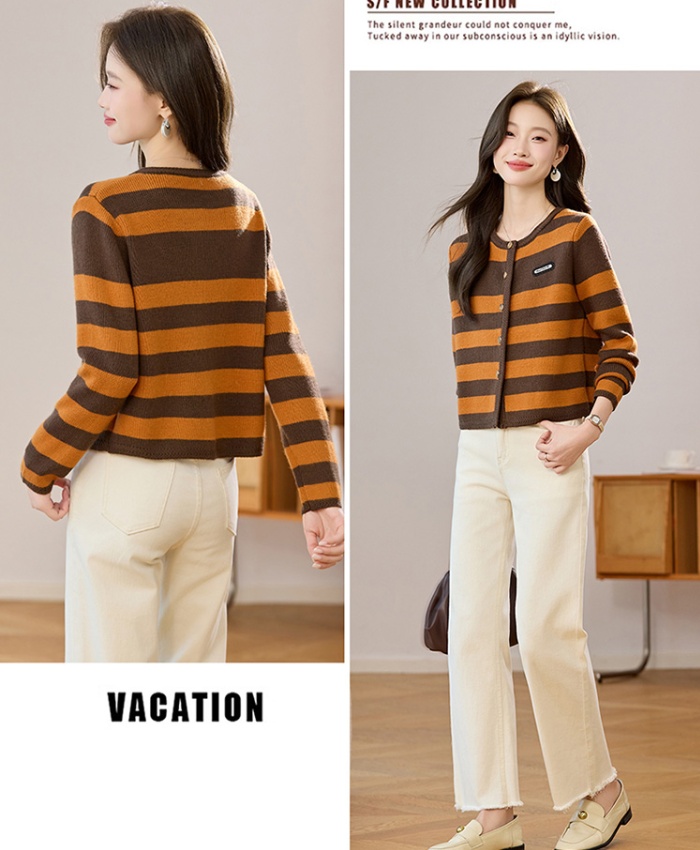 Knitted single-breasted coat stripe sweater for women