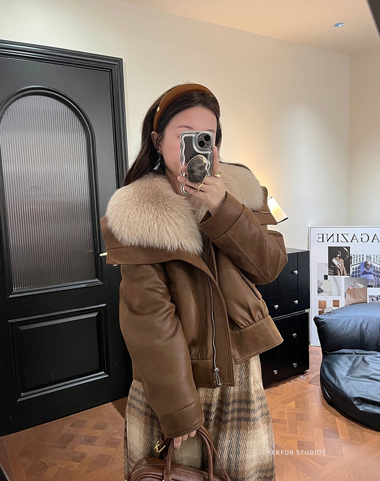 Suede winter navy collar imitation of fox fur coat for women