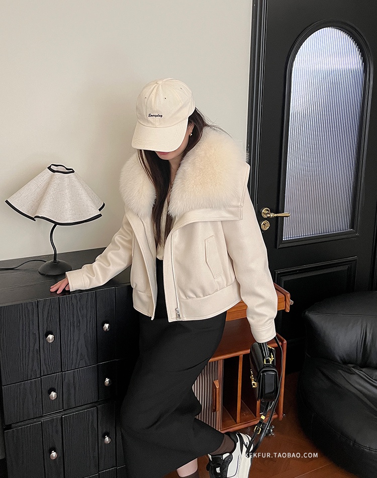 Suede winter navy collar imitation of fox fur coat for women
