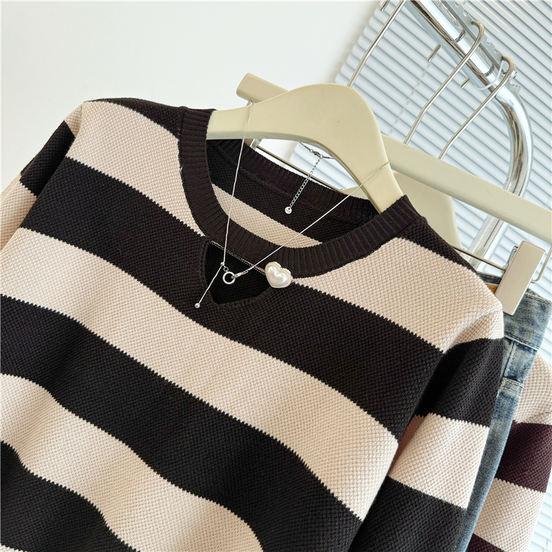 Loose sweater chanelstyle bottoming shirt for women