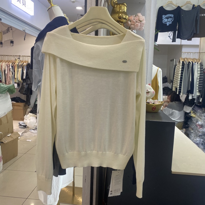 Knitted autumn and winter temperament sweater for women