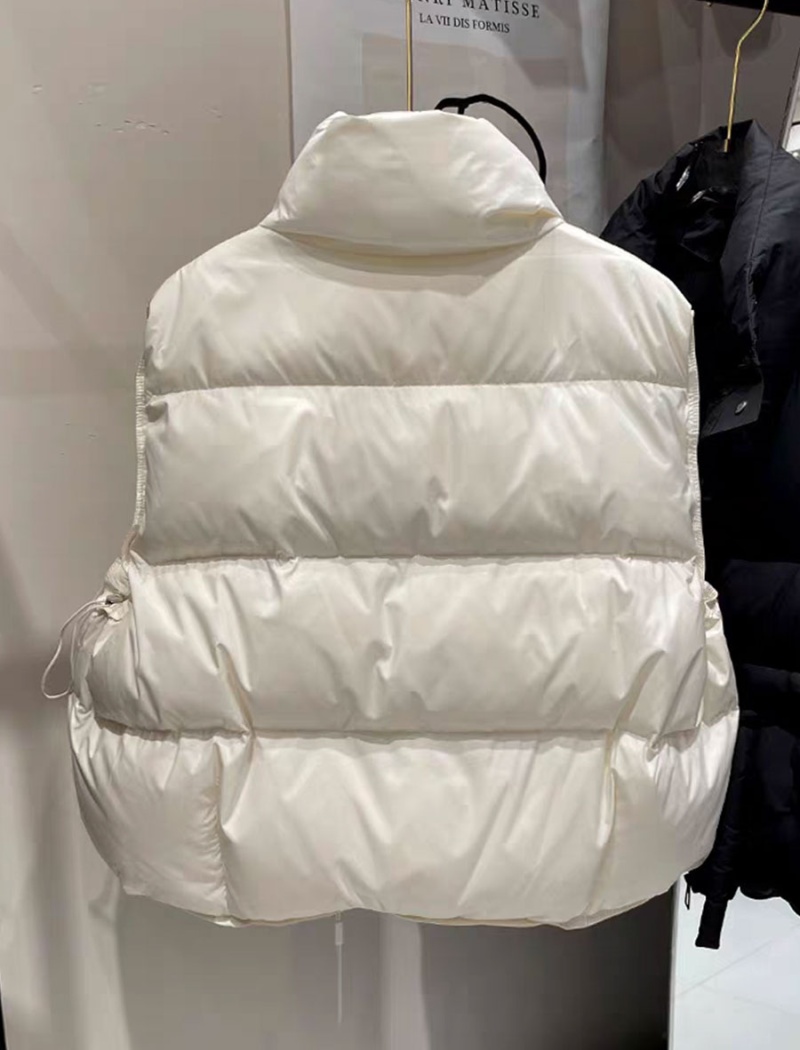 Wears outside loose vest winter short waistcoat