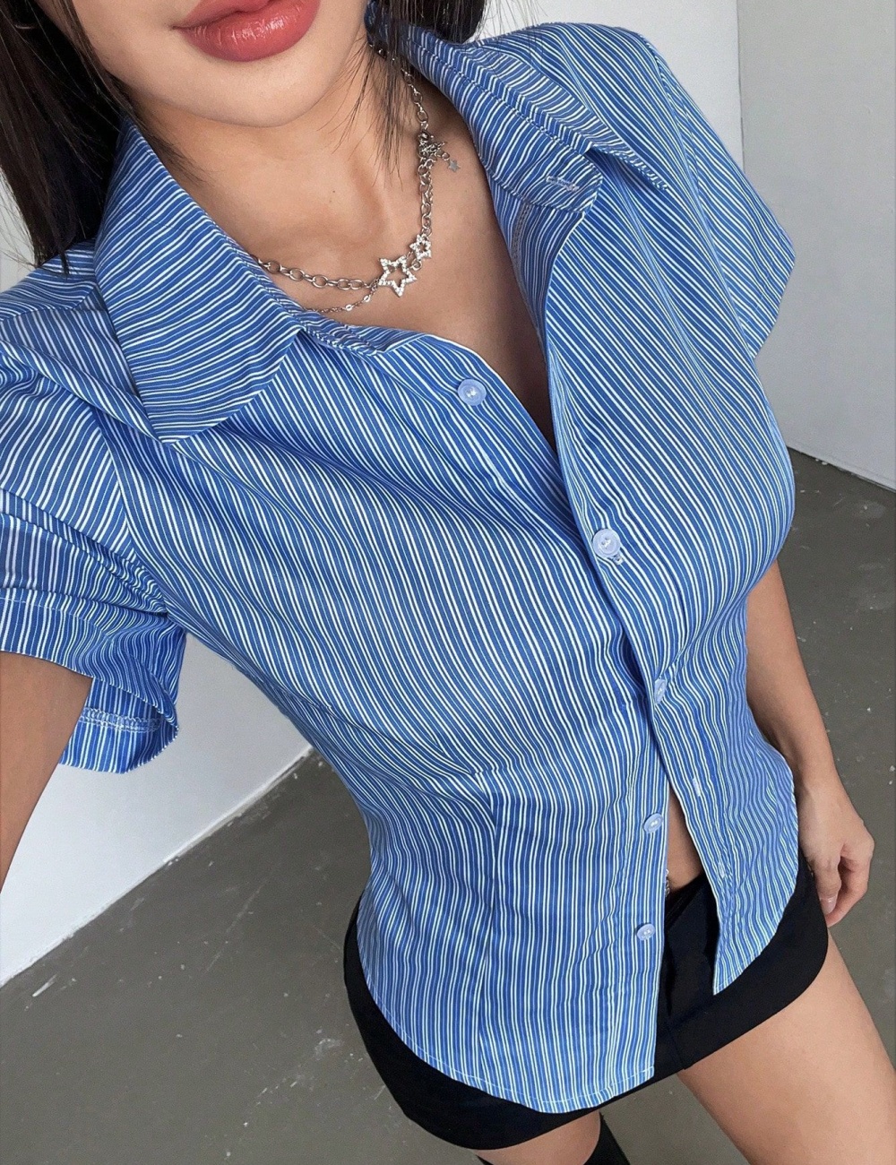 Unique all-match stripe fashion shirt