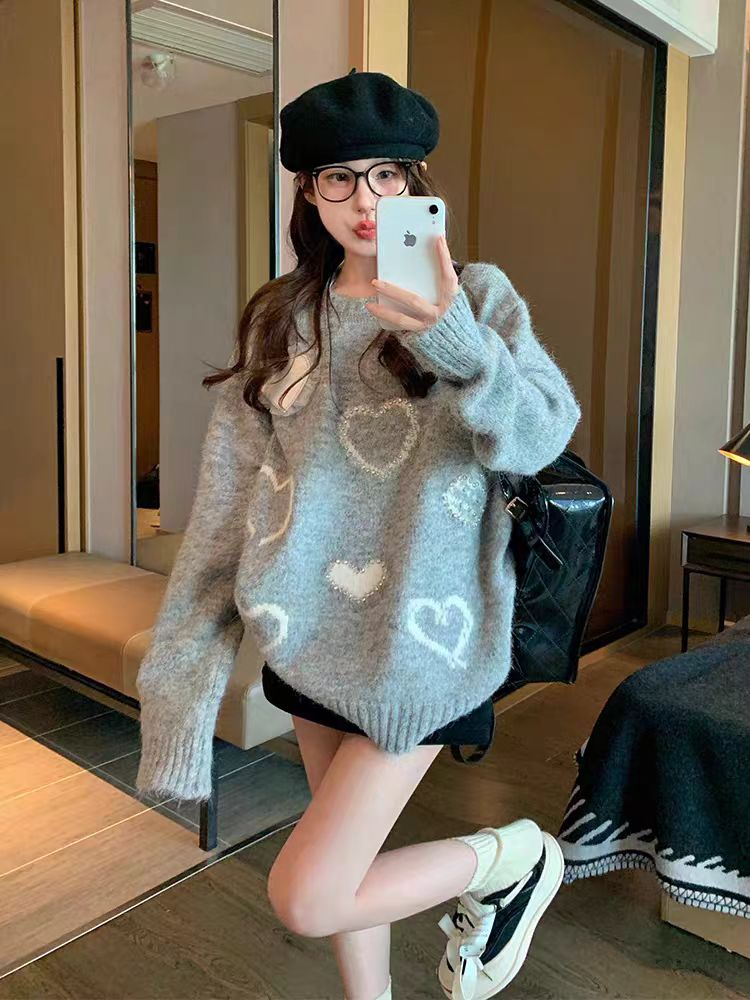 Thick fluffy white bottoming round neck sweater for women