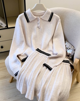 Knitted pleated short skirt loose sweater a set