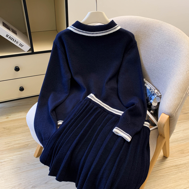 Knitted pleated short skirt loose sweater a set