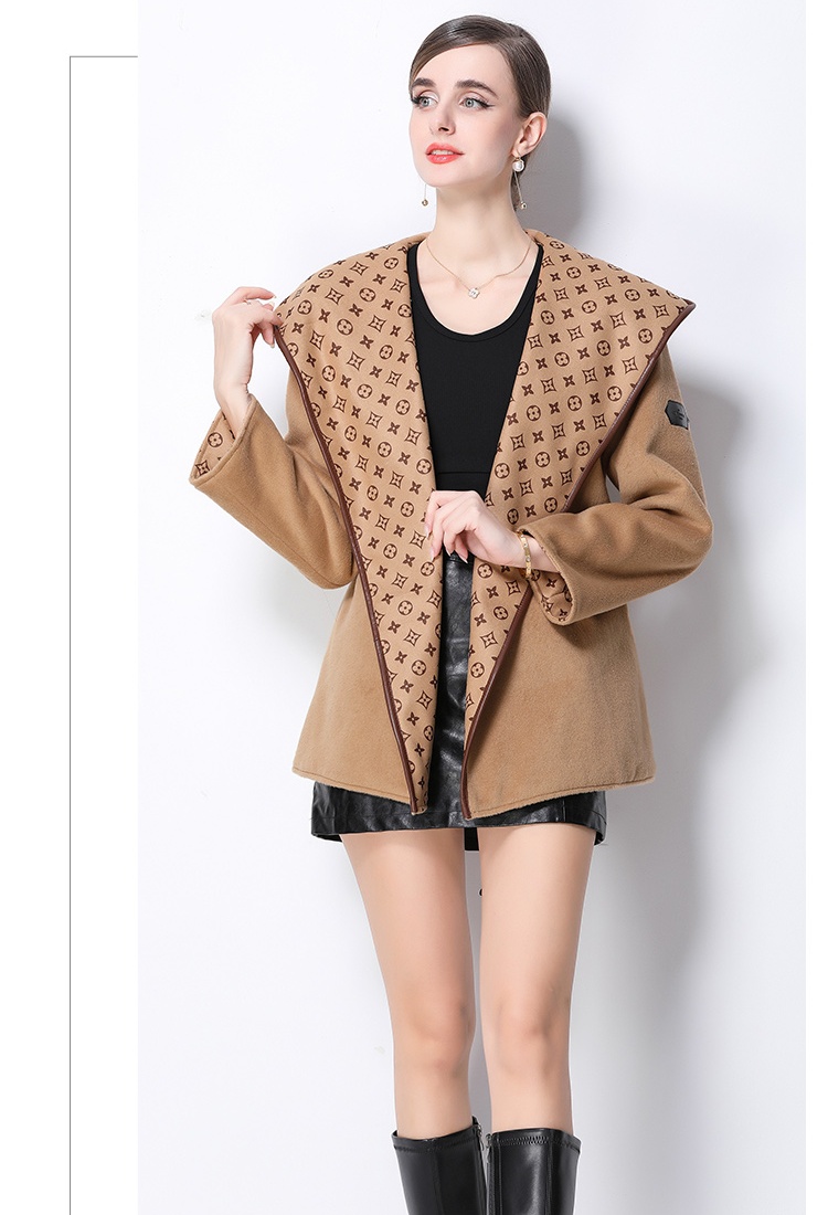 Hooded wear winter woolen coat