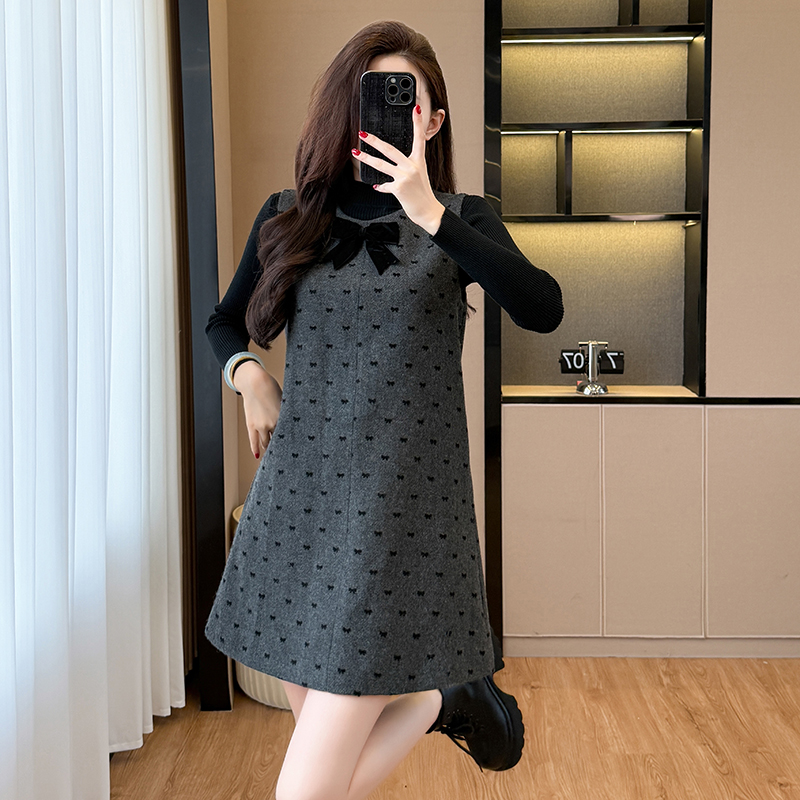 Knitted sleeveless dress peach heart sweater a set