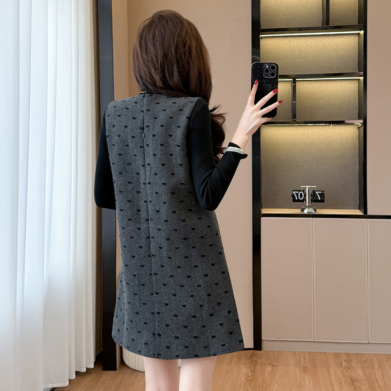 Knitted sleeveless dress peach heart sweater a set