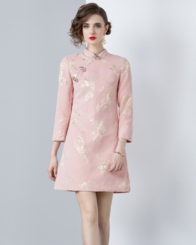 Embroidery gold line dress fashion cheongsam