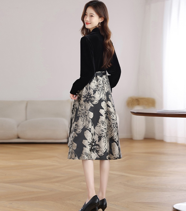 Golden velvet jacquard Pseudo-two temperament dress for women