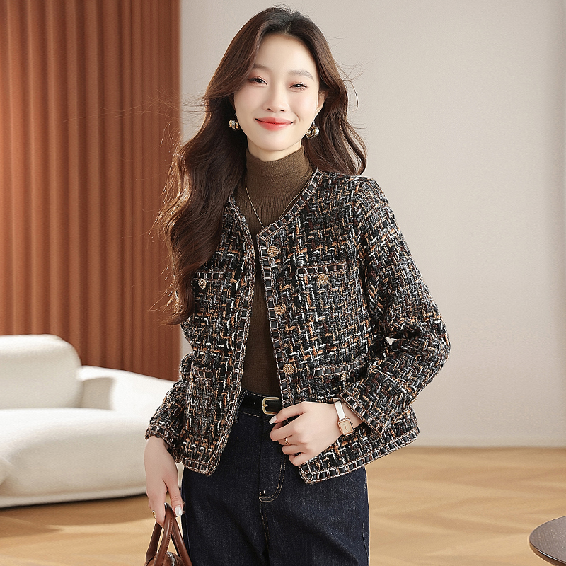 Short chanelstyle coat temperament tops for women