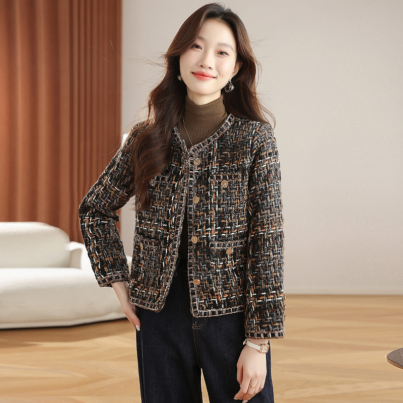 Short chanelstyle coat temperament tops for women