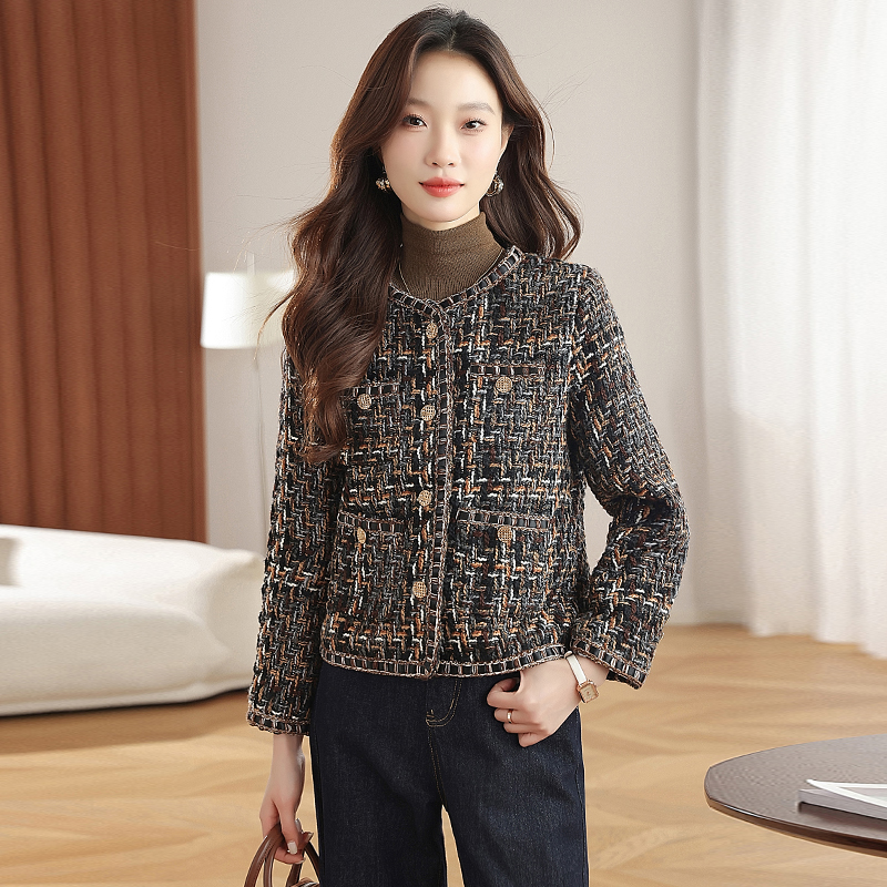 Short chanelstyle coat temperament tops for women