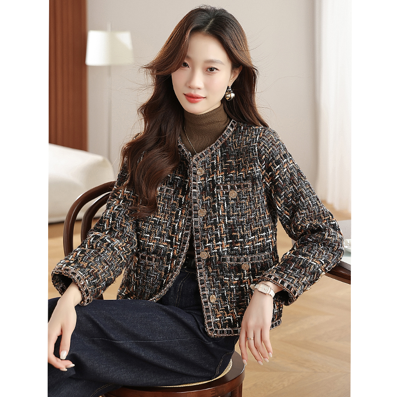 Short chanelstyle coat temperament tops for women