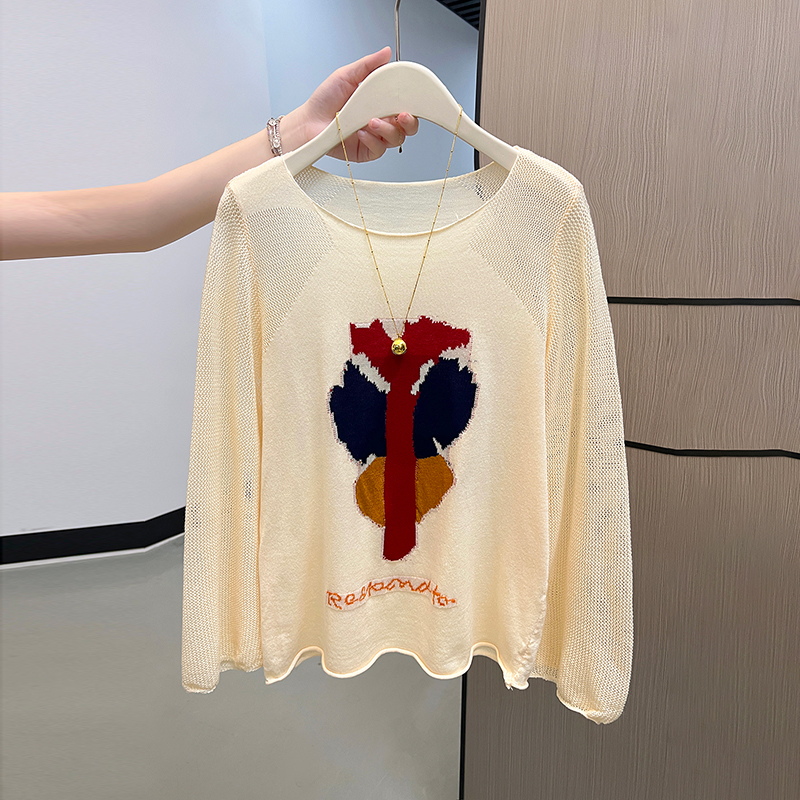 Long sleeve autumn and winter embroidery sweater