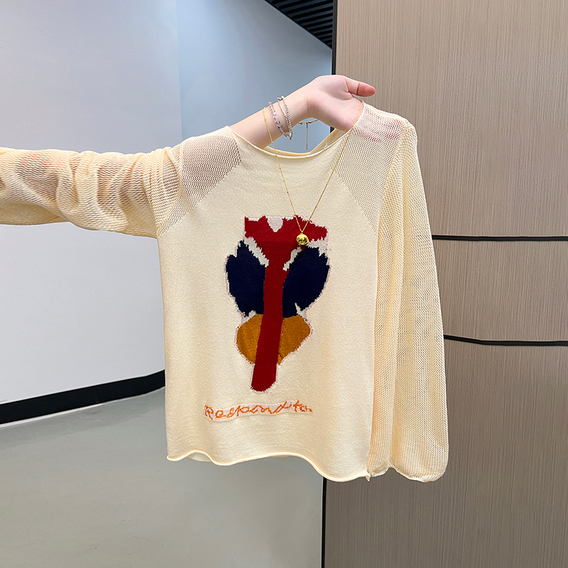 Long sleeve autumn and winter embroidery sweater