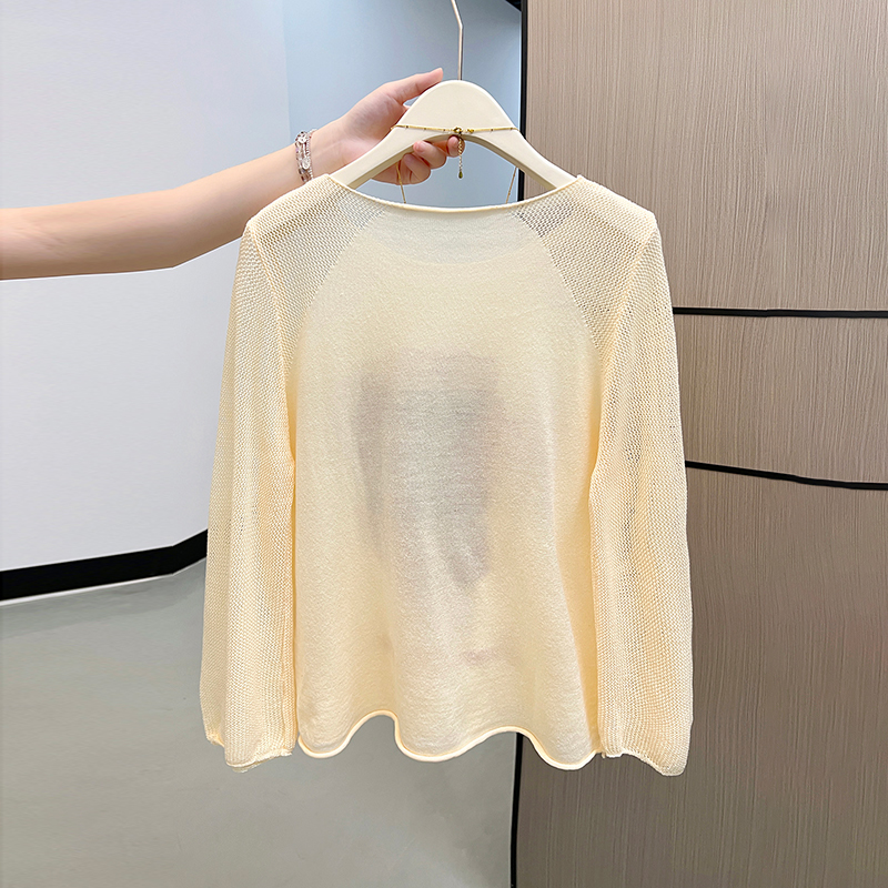 Long sleeve autumn and winter embroidery sweater