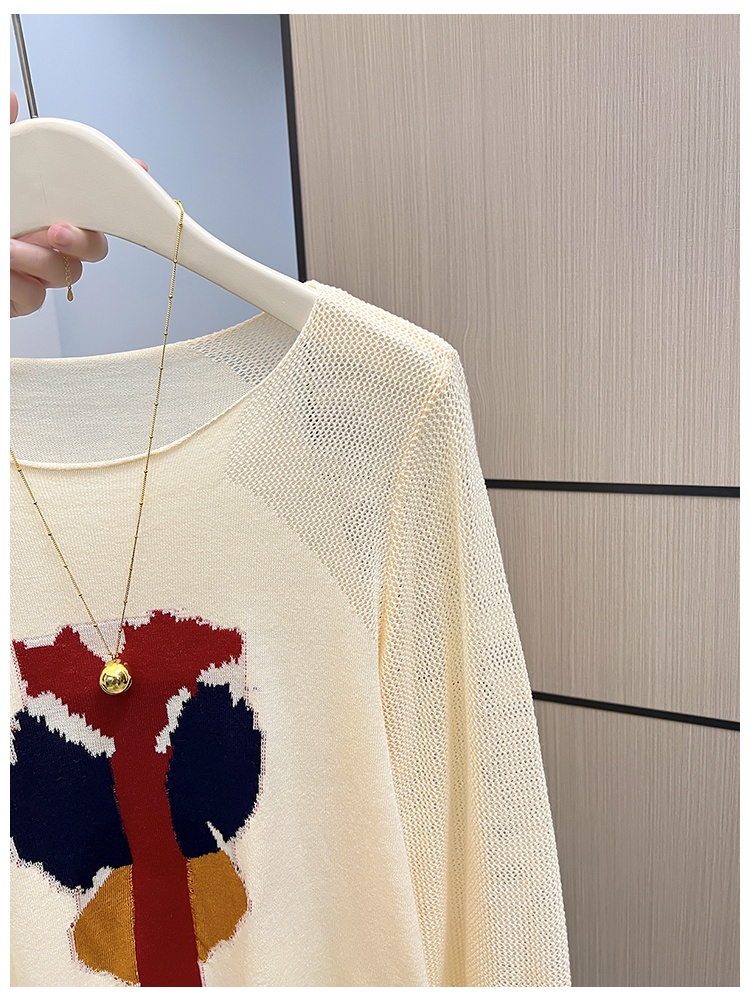 Long sleeve autumn and winter embroidery sweater