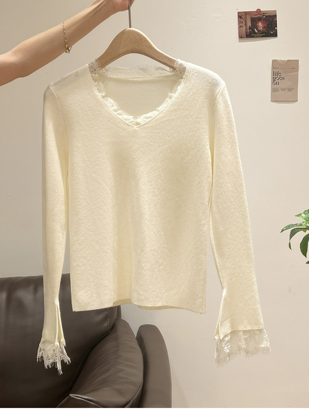 V-neck bottoming eyelash long sleeve sweater for women