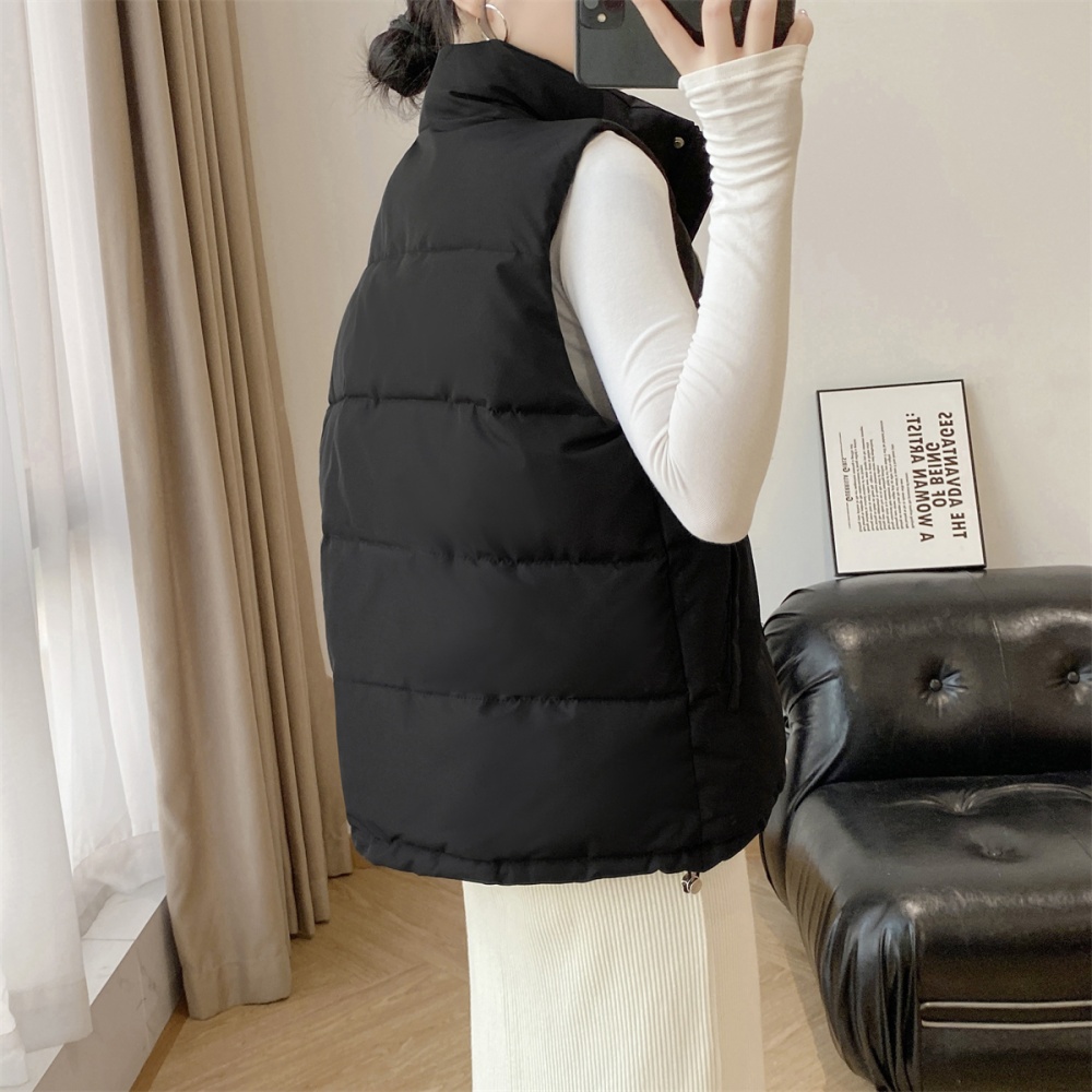 Wears outside autumn and winter waistcoat down cotton coat