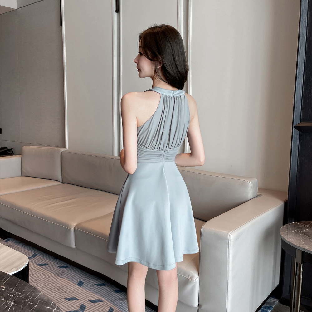 Sleeveless dress pinched waist T-back for women