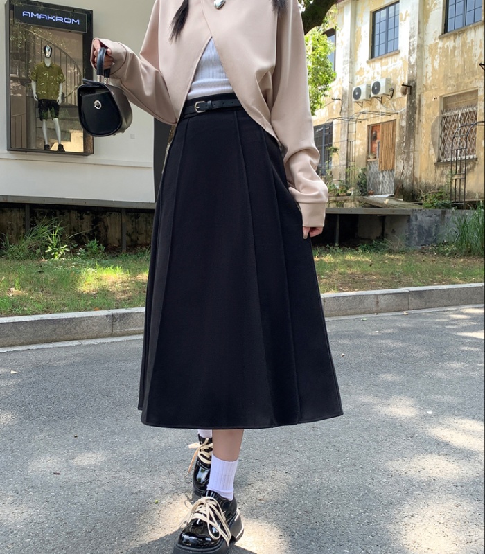 Autumn and winter short skirt pleated skirt for women